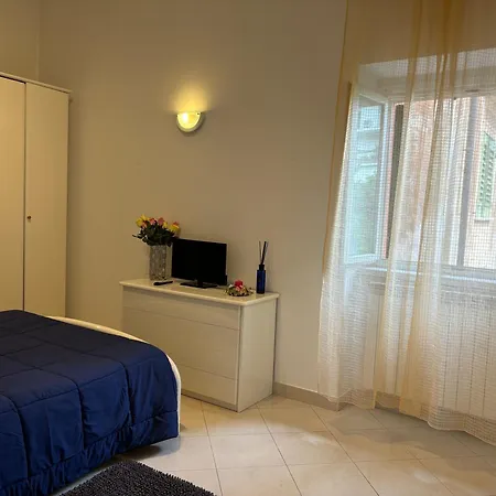 Casa Roma - Centro Storico - 2 Minuti A Piedi Dal Mare * Arenzano