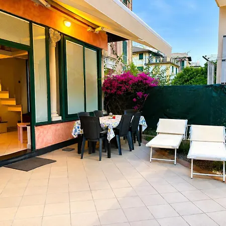 Casa Roma - Centro Storico - 2 Minuti A Piedi Dal Mare Arenzano